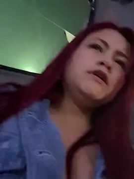 Snapshot of lia_moon77 chatting on 02.24.25 lia moon77 online show from 02.24.25