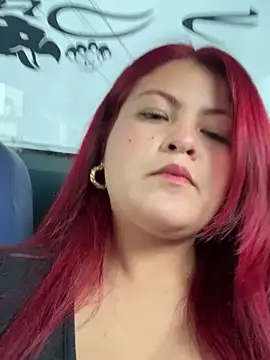 Snapshot of lia_moon77 chatting on 02.25.25 lia moon77 online show from 02.25.25