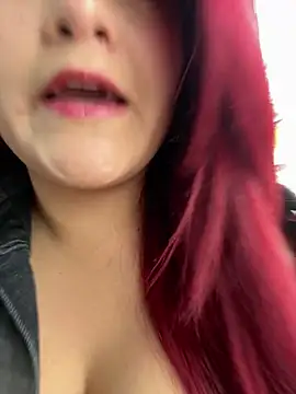 Snapshot of lia_moon77 chatting on 03.08.25 lia moon77 online show from 03.08.25