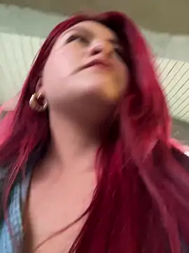 Snapshot of lia_moon77 chatting on 03.18.25 lia moon77 online show from 03.18.25