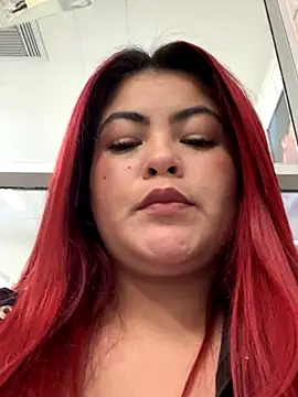 Snapshot of lia_moon77 chatting on 10.11.25 lia moon77 online show from 10.11.25