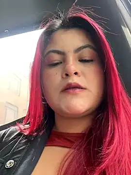 Snapshot of lia_moon77 chatting on 10.22.25 lia moon77 online show from 10.22.25