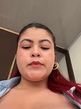 Snapshot of lia_moon77 chatting on 10.23.25 lia moon77 online show from 10.23.25