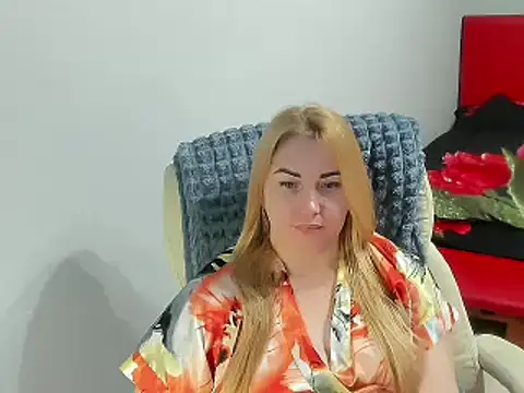 SkarletXDream online show from 02.12.25