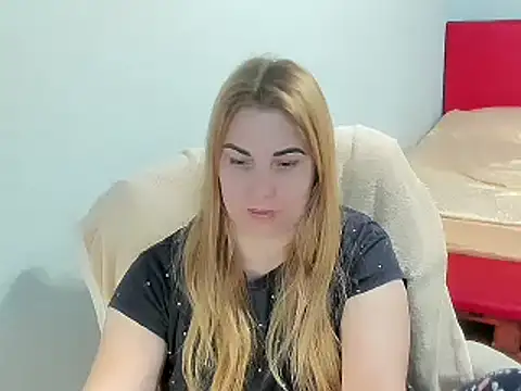 SkarletXDream online show from 03.07.25