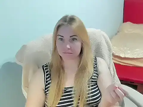 SkarletXDream online show from 03.15.25