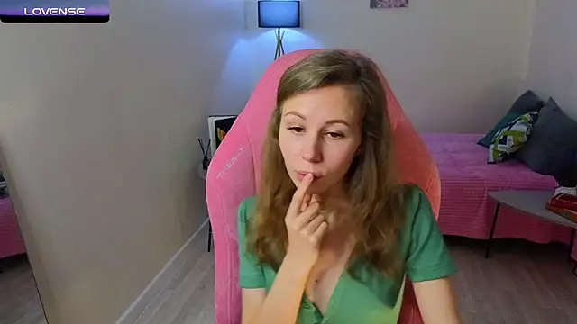 Lill Mary online show from 12.13.24