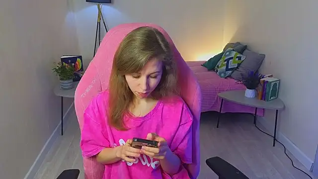 Lill Mary online show from 01.14.25