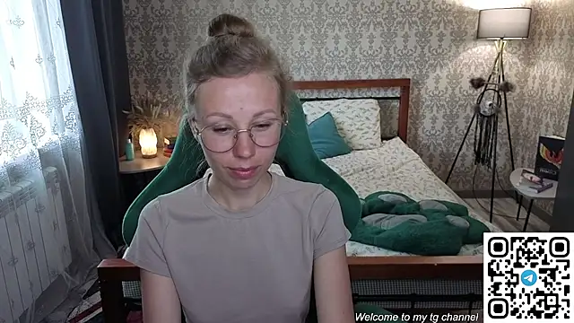 Lill Mary online show from 06.11.26
