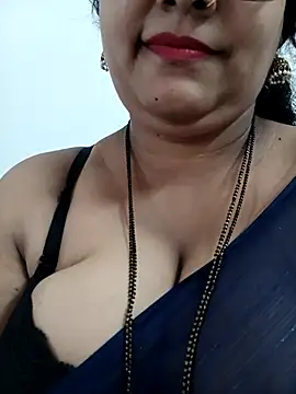 Snapshot of Nyra-23 chatting on 09.17.25 Nyra-23 online show from 09.17.25