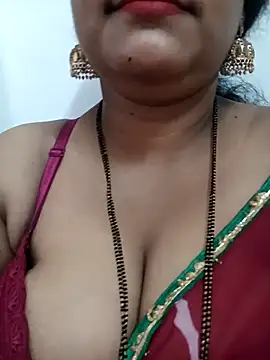 Snapshot of Nyra-23 chatting on 10.11.25 Nyra-23 online show from 10.11.25