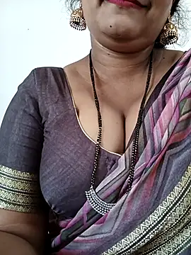 Snapshot of Nyra-23 chatting on 10.23.25 Nyra-23 online show from 10.23.25