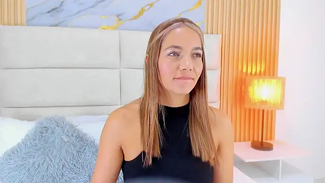 Mia Malkovaa  online show from 03.14.26