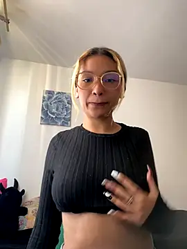 baby lizy online show from 09.25.25