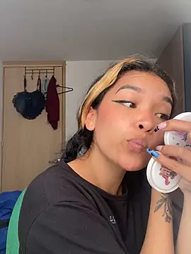 baby lizy online show from 10.12.25