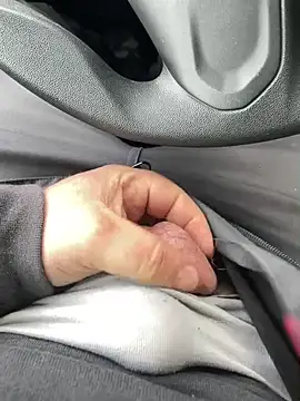 Snapshot of lescoquin2215 chatting on 03.12.25 lescoquin2215 online show from 03.12.25