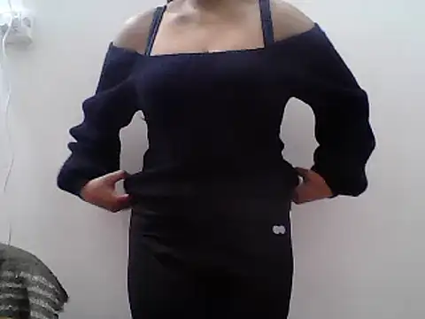 Snapshot of Vidhi_Singh9 chatting on 12.28.24 Vidhi Singh9 online show from 12.28.24