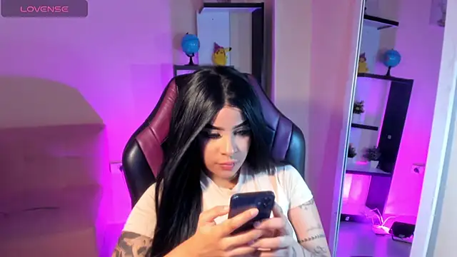lana 0 online show from 12.18.24