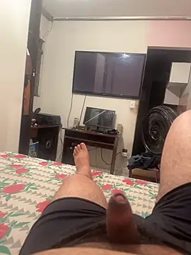 Snapshot of gozador2912 chatting on 09.24.25 gozador2912 online show from 09.24.25