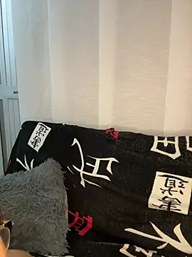 Snapshot of camianddanna chatting on 12.25.24 camianddanna online show from 12.25.24