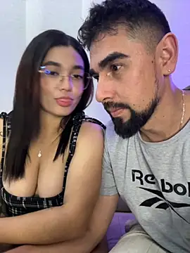 Snapshot of camianddanna chatting on 10.31.25 camianddanna online show from 10.31.25