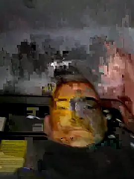 Snapshot of Holaluz2 chatting on 12.02.25 Holaluz2 online show from 12.02.25