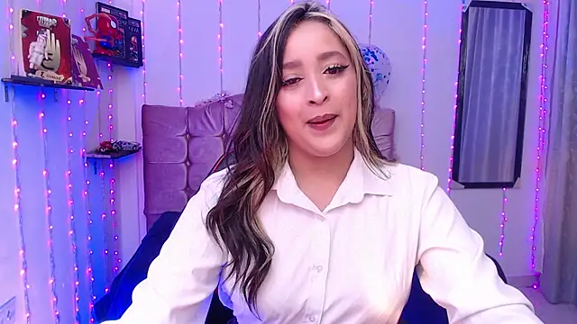 sapphire lilac online show from 02.06.25