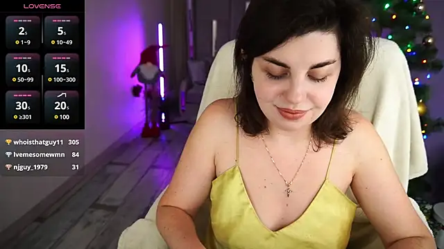 MirandaWong online show from 01.01.25