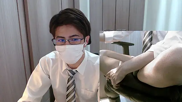 Snapshot of ryota_kkk chatting on 09.25.25 ryota kkk online show from 09.25.25