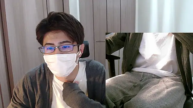 Snapshot of ryota_kkk chatting on 10.22.25 ryota kkk online show from 10.22.25