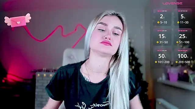  Ravenaa online show from 12.12.24