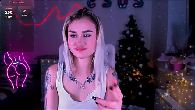  Ravenaa online show from 01.10.25