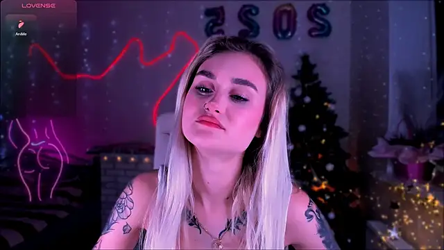  Ravenaa online show from 01.10.25