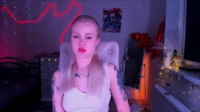  Ravenaa online show from 03.19.25