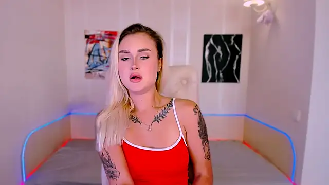  Ravenaa online show from 09.19.25