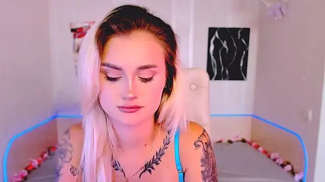  Ravenaa online show from 09.29.25