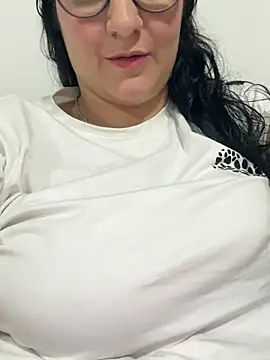 Snapshot of Soe_Lara chatting on 03.16.25 Soe Lara online show from 03.16.25