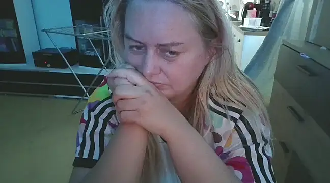 Meliss Official9 online show from 02.19.25