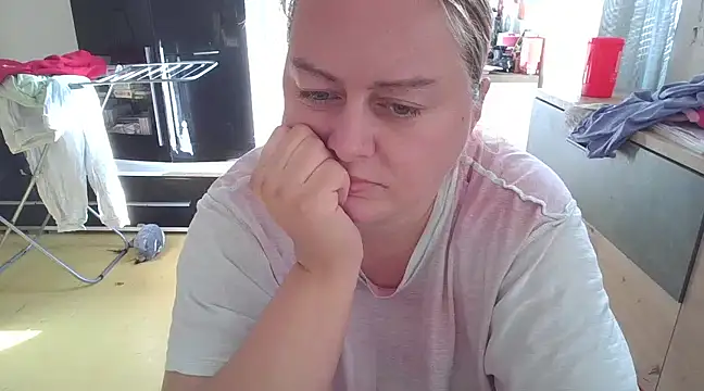 Meliss Official9 online show from 02.24.25