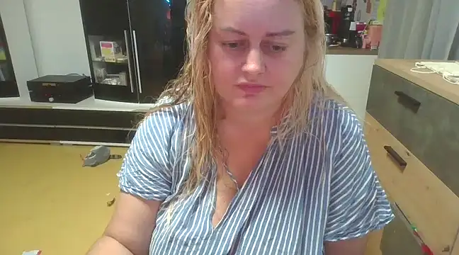 Meliss Official9 online show from 02.25.25