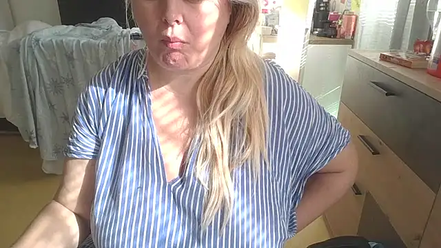 Meliss Official9 online show from 03.02.25