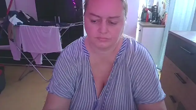 Meliss Official9 online show from 03.10.25