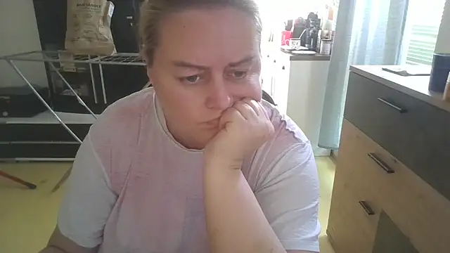 Meliss Official9 online show from 03.21.25