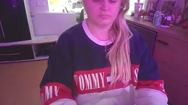 Meliss Official9 online show from 12.22.25