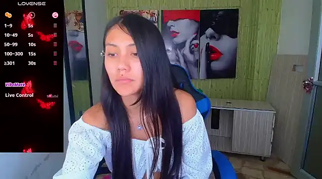 Catalehia Milk online show from 12.17.24