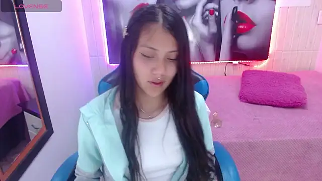 Catalehia Milk online show from 01.22.25