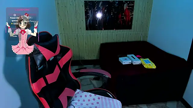 Snapshot of Catalehia_Milk chatting on 10.16.25 Catalehia Milk online show from 10.16.25