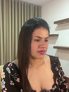 Alice Biel online show from 02.24.25