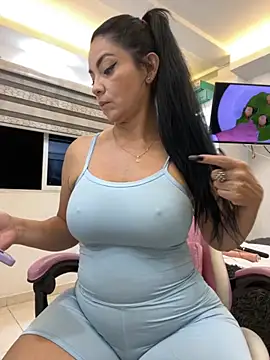 Hot beauty   online show from 11.13.25