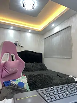 Hot beauty   online show from 07.02.26